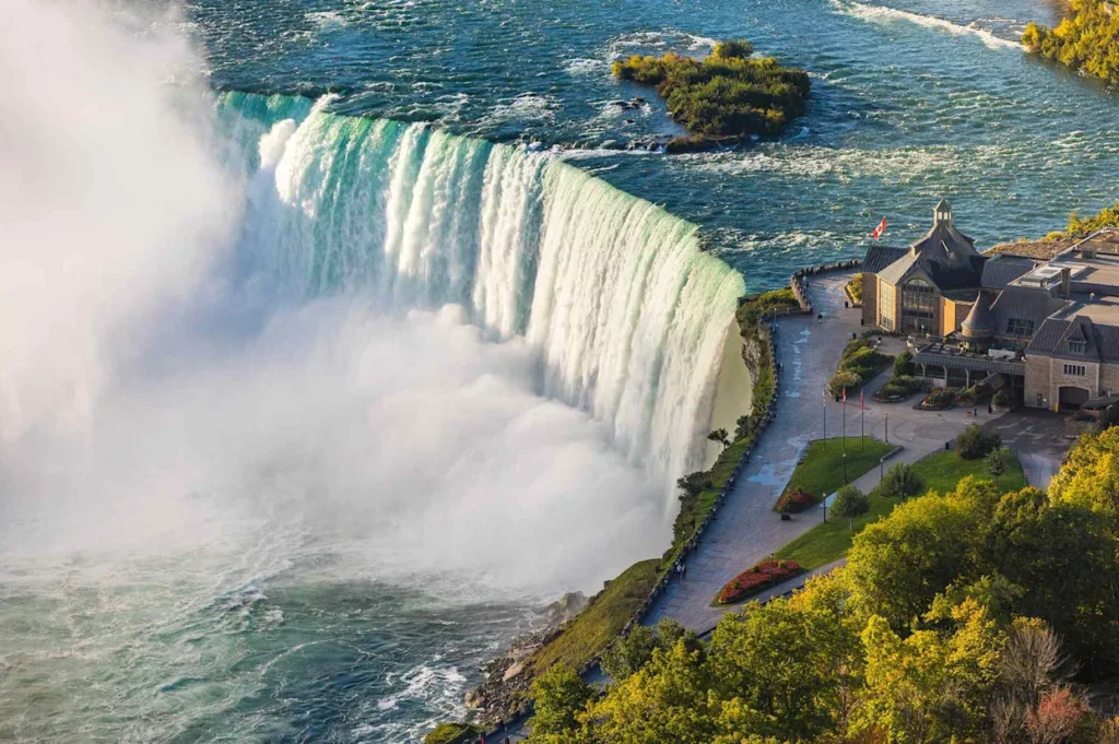 Niagara Falls Flying Experience Lets Visitors Soar Over Iconic Waterfall