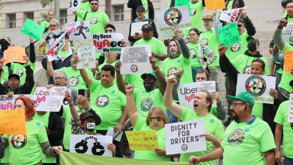 California Grants Union Rights to Rideshare Drivers